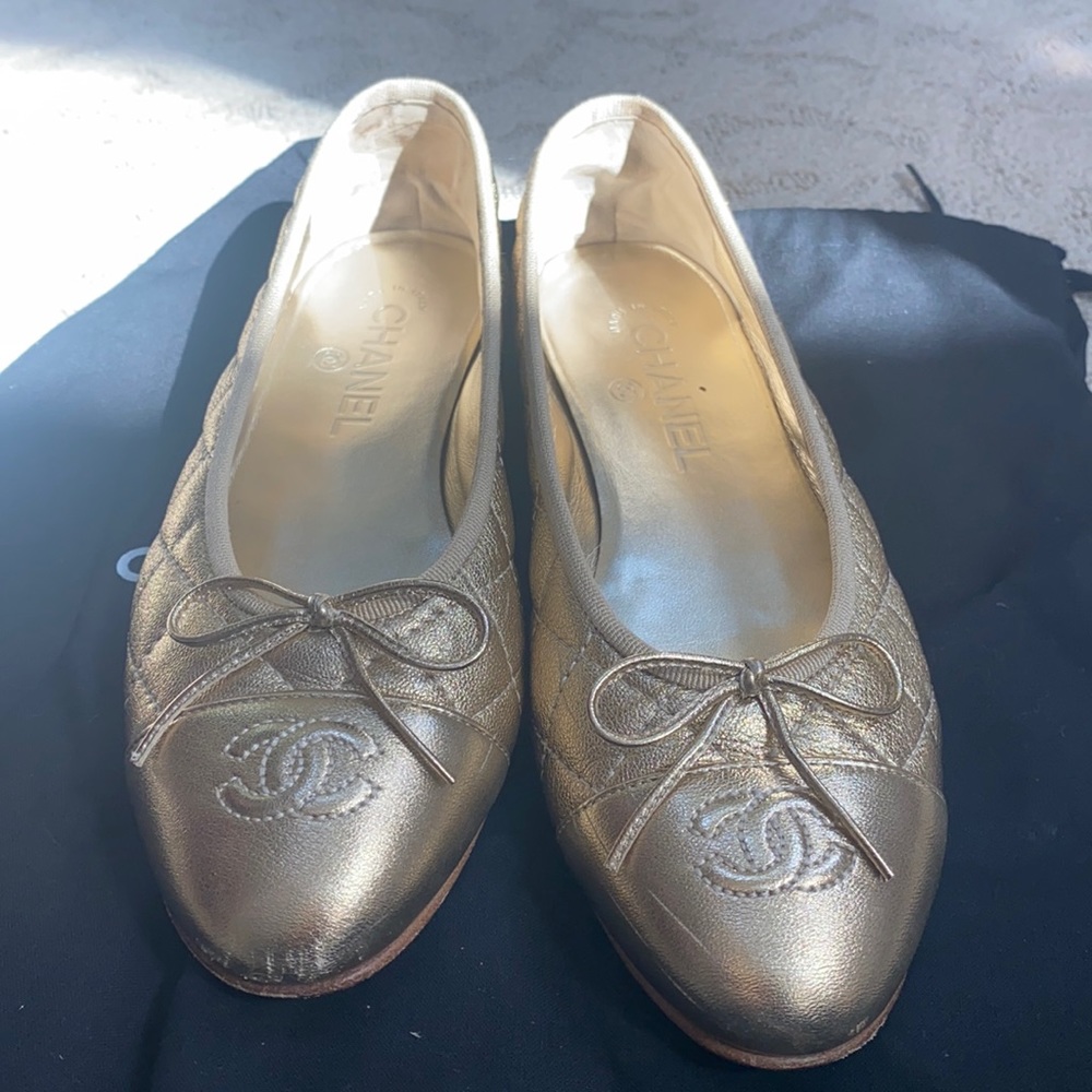 Authentic Chanel Ballet Slipper shoes in Gold